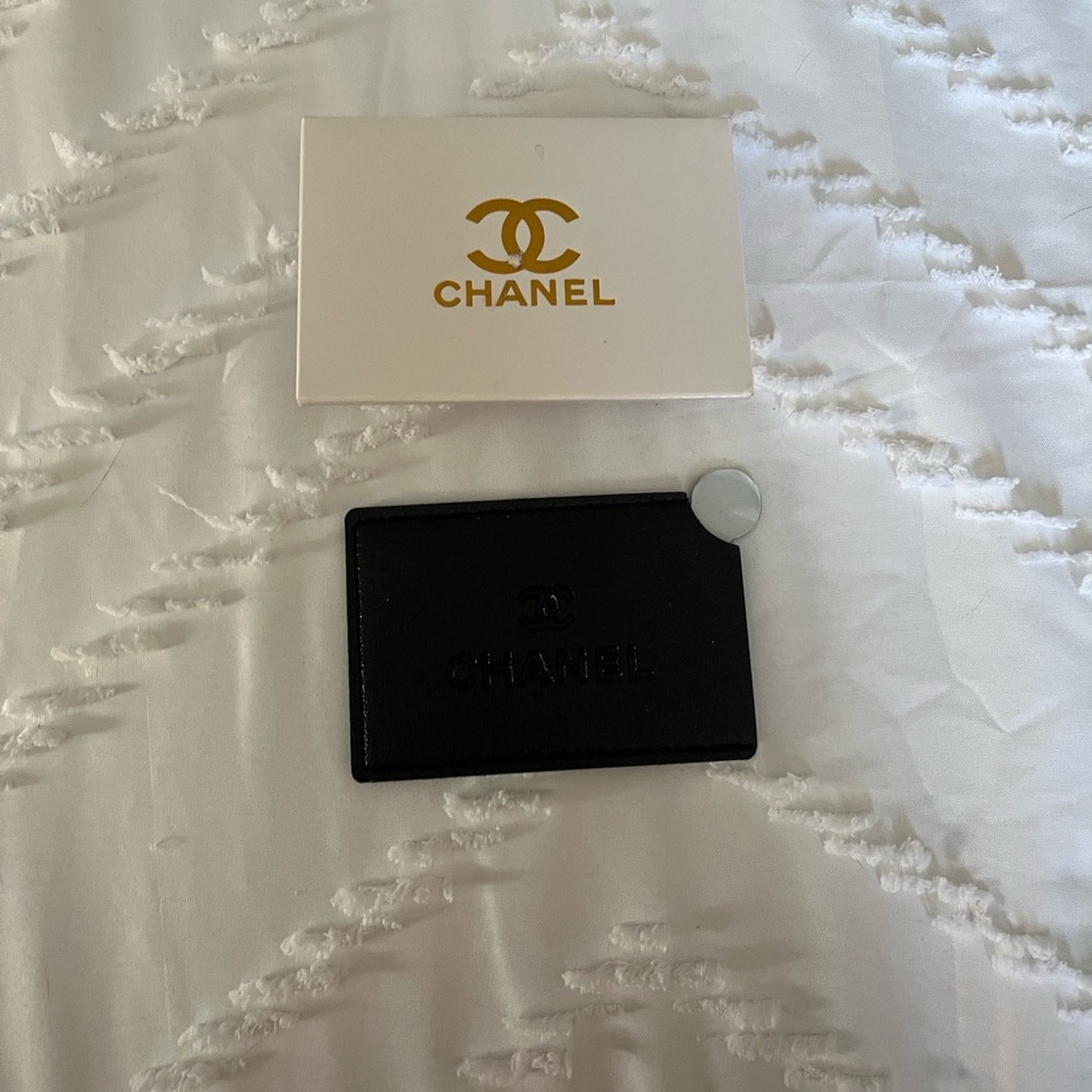 CHANEL Black Leather Card Holder